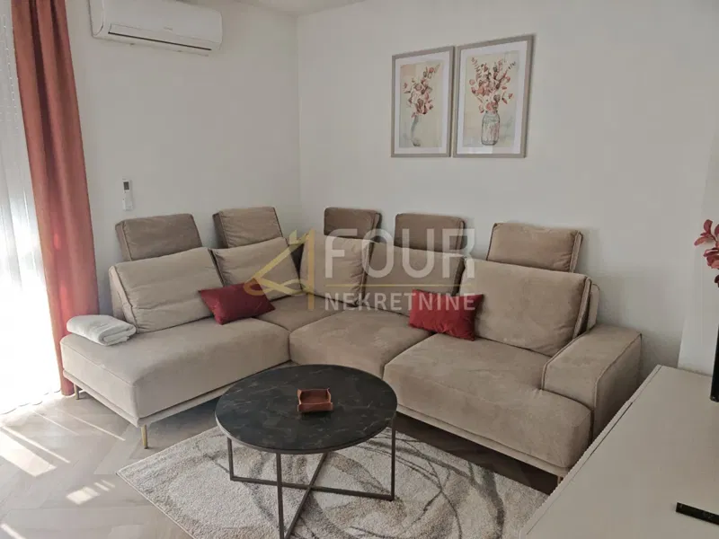 Rental, Istria, Pula, 2 bedrooms + living room, 55m2, balcony – 2