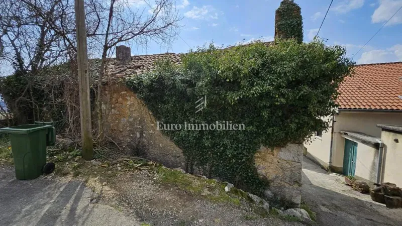 Bribir – terreno edificabile con vecchia casa in vendita – 3