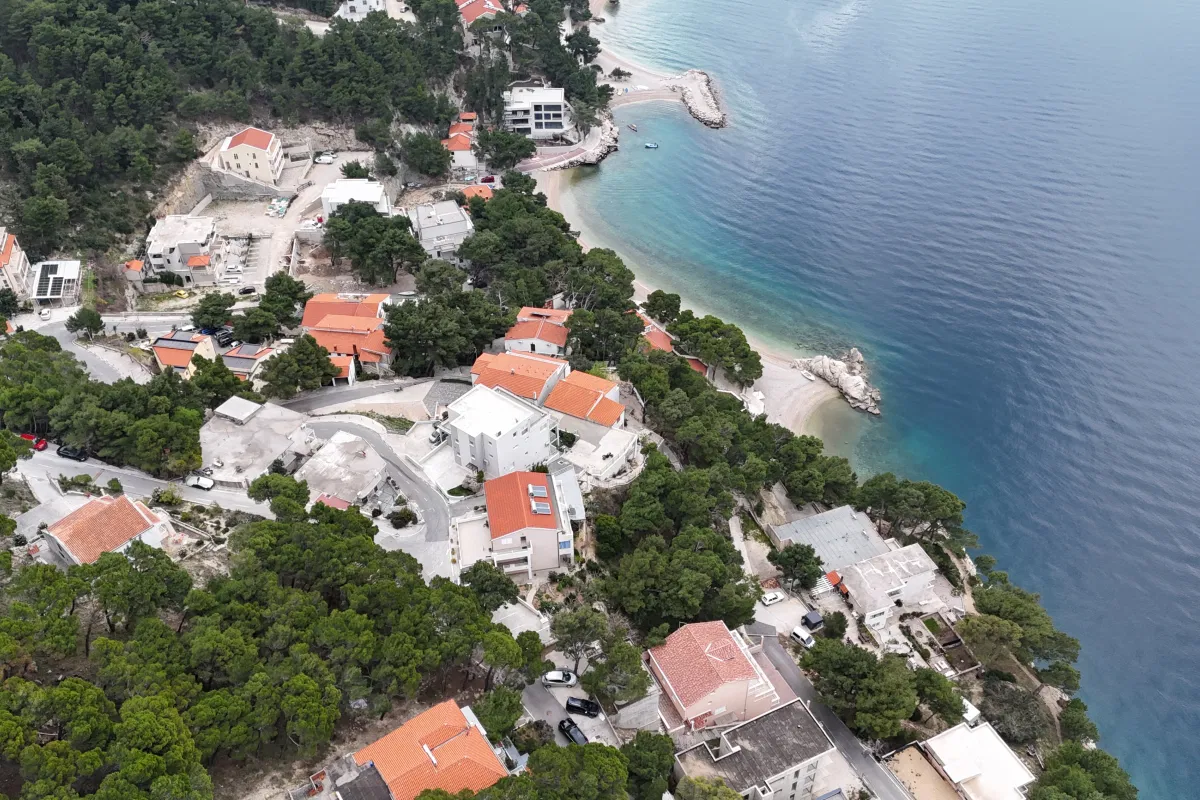 Građevinsko zemljište s dozvolom i projektom
