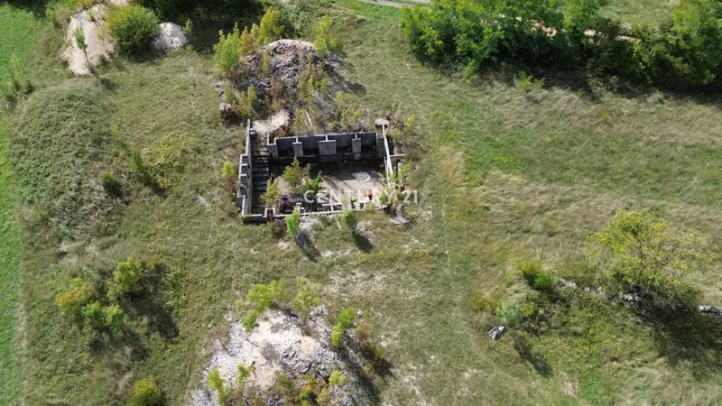 KANFANAR, COMBINAZIONE DI TERRENO EDILIZIO E AGRICOLO IN POSIZIONE TRANQUILLA – 2