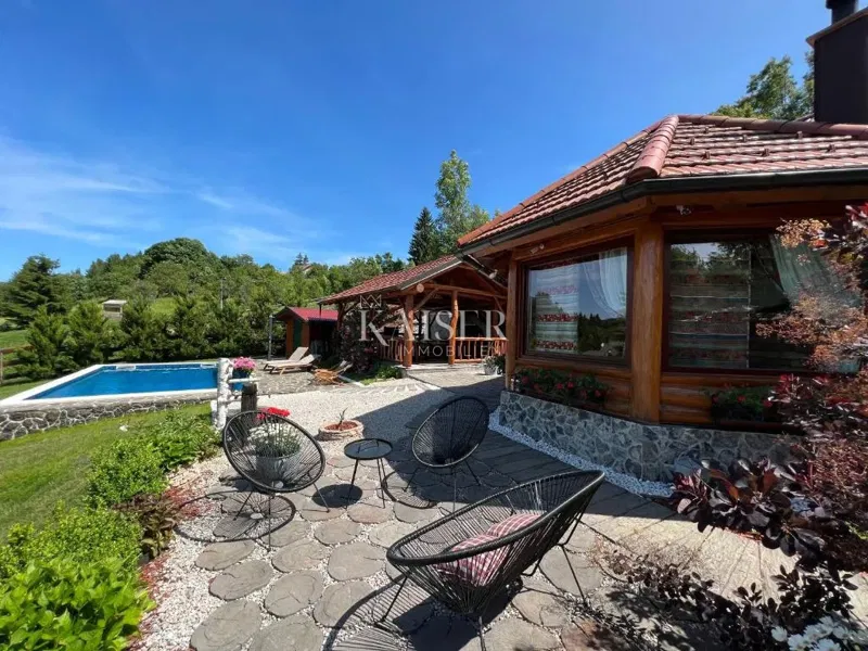 Ravna Gora, Kupjak - luxus favilla medencével és wellness-részleggel
