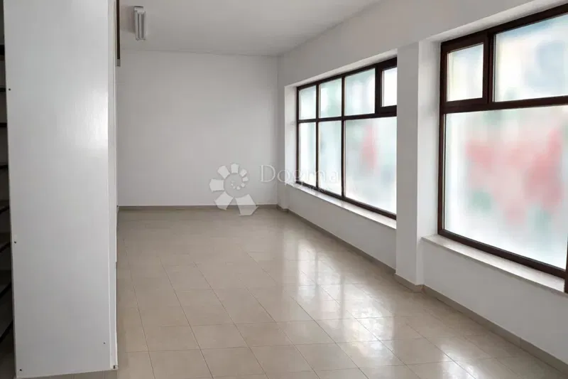 Kereskedelmi Donji Miholjac, 122,40m2