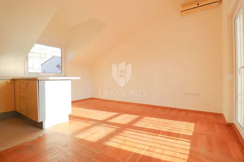 Zagabria, Trešnjevka! Appartamento con tre camere da letto e balcone! – 3