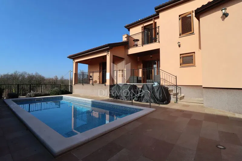 House with pool and large garden – only 10 minutes from Poreč and beautiful beaches, ideal for living or tourist rental – 2