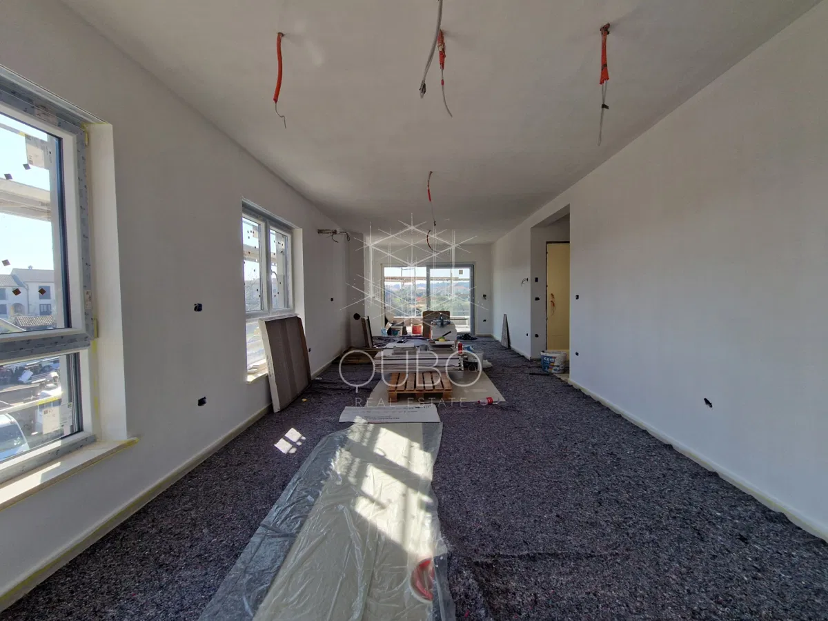Pula – Moderan Penthouse Z5 u novogradnji s velikom terasom i 3 spavaće sobe