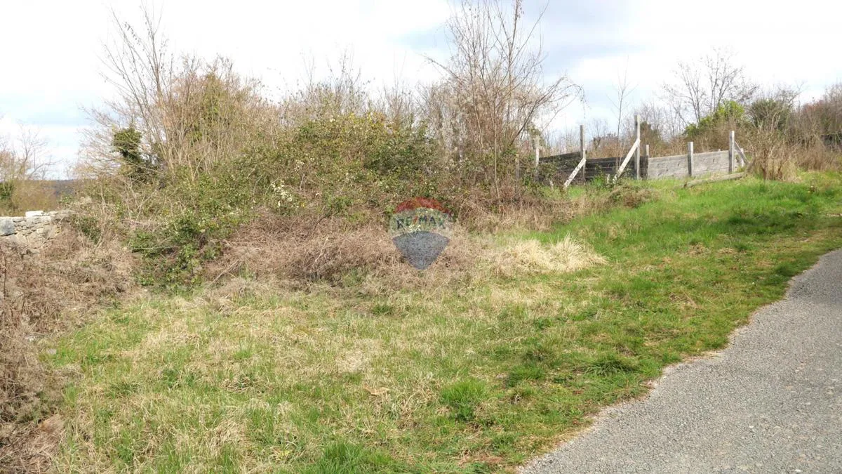 Istra- građevinsko zemljište s građevinskom dozvolom