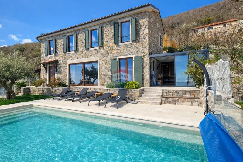 House Poljane, Opatija - Okolica, 250m2 – 2