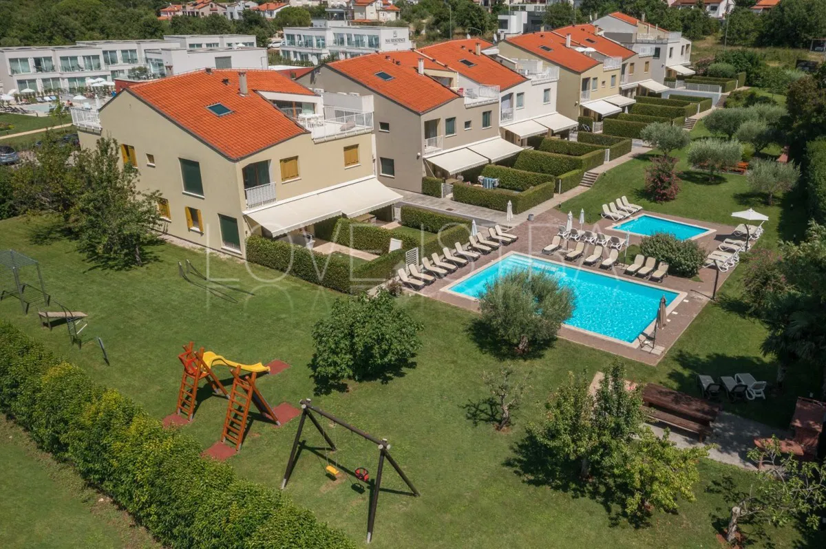 LUKSUZAN STAN 114 M² – 500 M OD MORA, POREČ