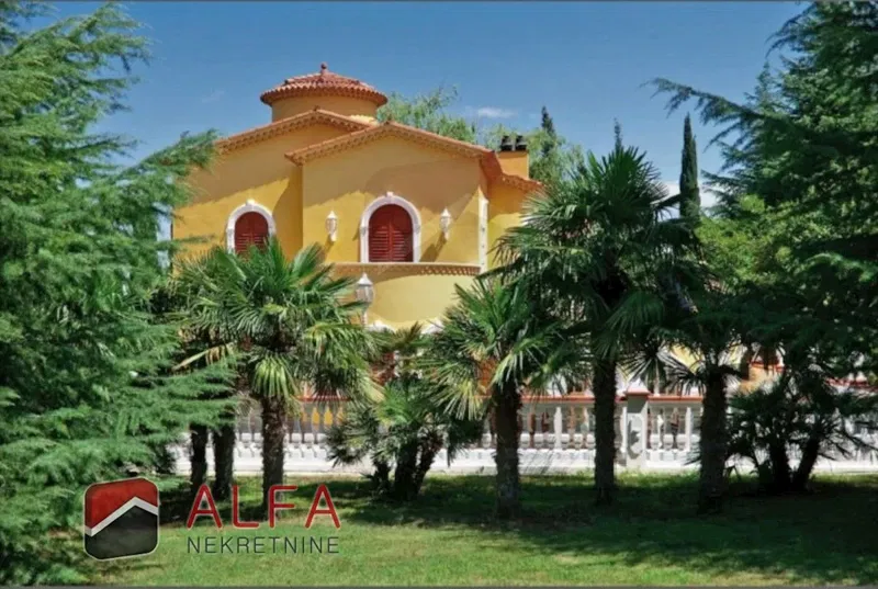Horvátország, Sibenik – Bilice, exkluzív magánbirtok villával, medencével és teniszpályával 16.695 m²-es telken – 3