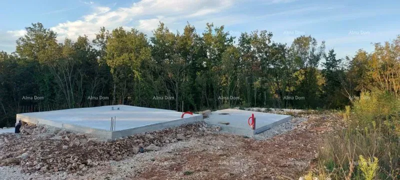 Parcela edificabile nei pressi di Tinjana! Permesso per costruire una casa duplex! – 2