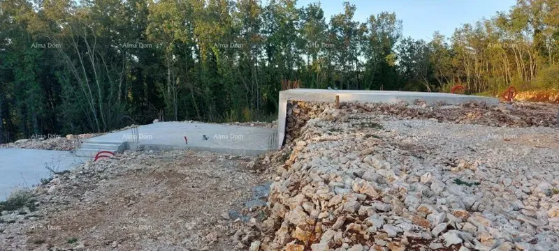 Parcela edificabile nei pressi di Tinjana! Permesso per costruire una casa duplex! – 3