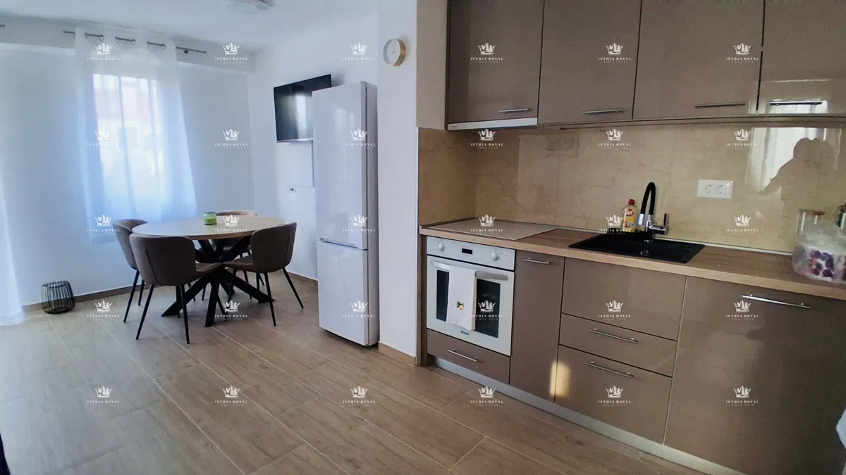 Истра, Червар Порат, квартира 40,6 м², 2-й этаж, 1 спальня + гостиная с кухней
