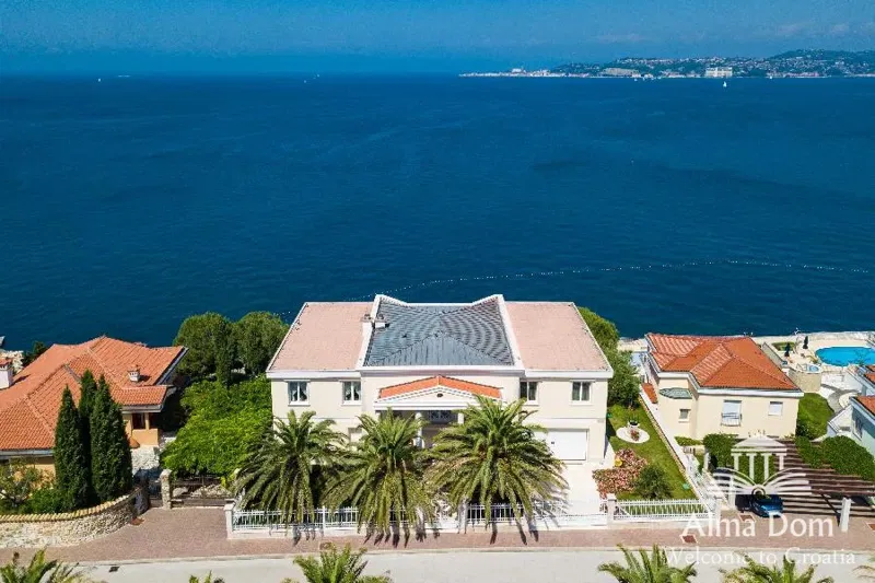Umag Crveni Vrh Luxury villa, first row from the sea ! – 3