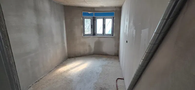 Dvosoban stan u izgradnji s pogledom na more