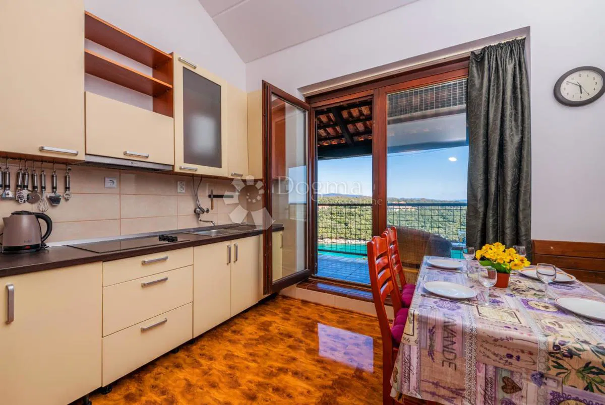 Apartman sa pogledom na more - 150m od plaže