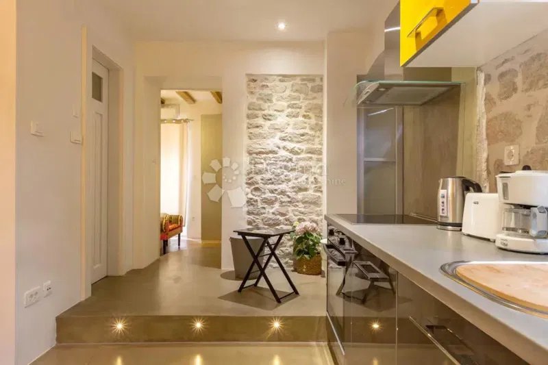 Flat Grad, Split, 50m2 – 3