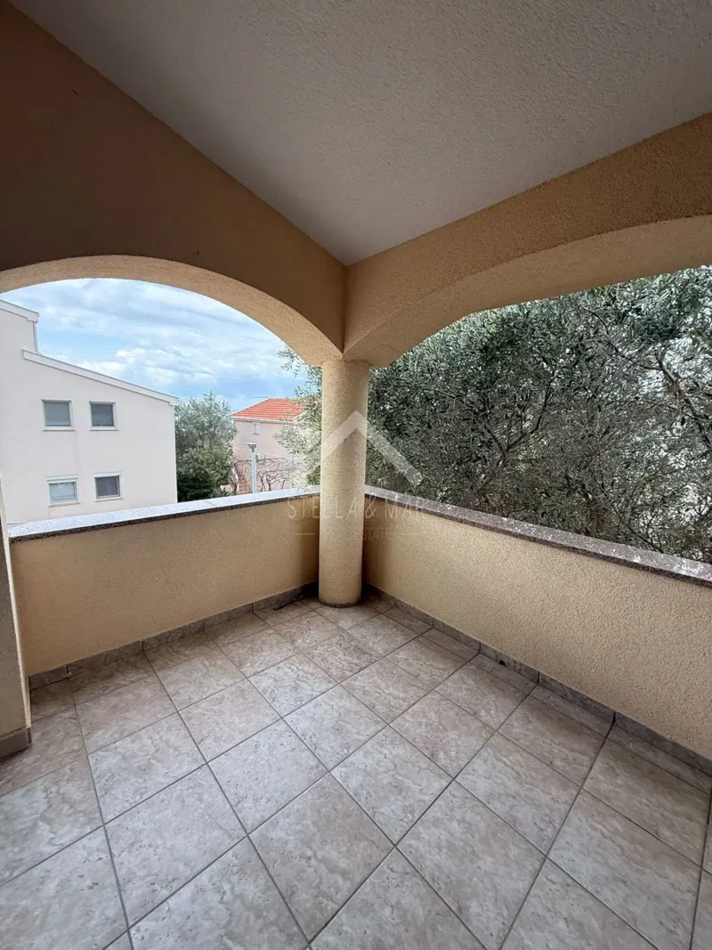 Three-bedroom apartment, south side - Vir – 3