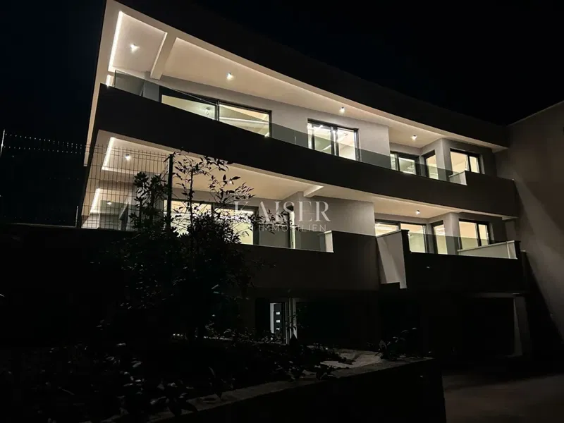 Opatija, Lovran - Exclusive penthouse with spacious terrace and private garden – 2