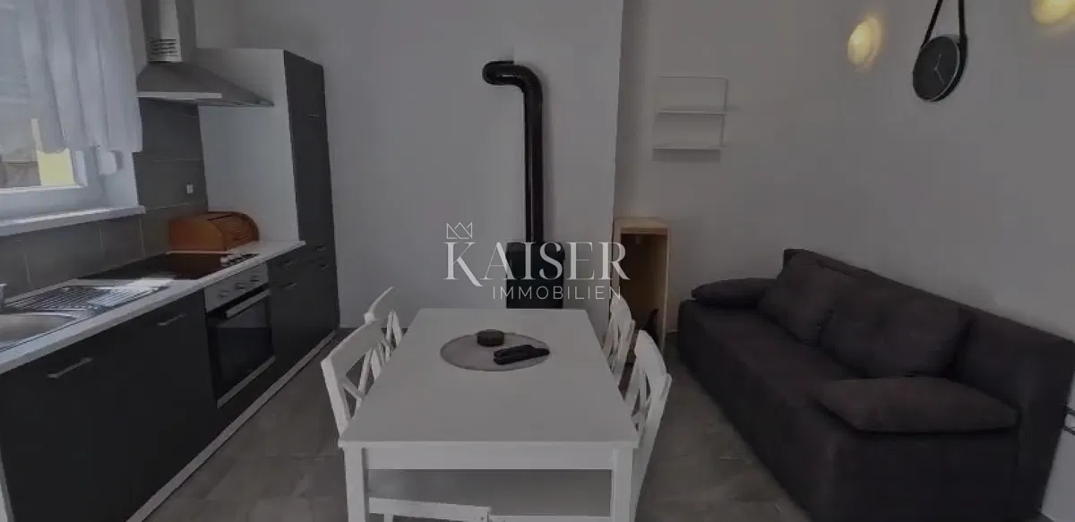 Mrkopalj - duplex kuća sa okućnicom, prilika!