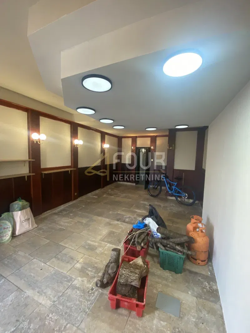 Üzleti tér Poreč, 40m2