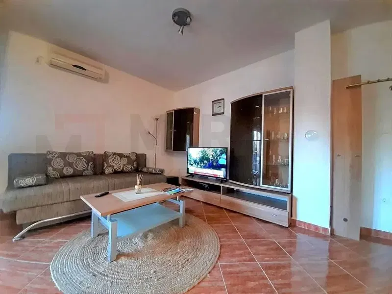 Malinska, dva apartmaja z vrtom na mirni lokaciji! – 2