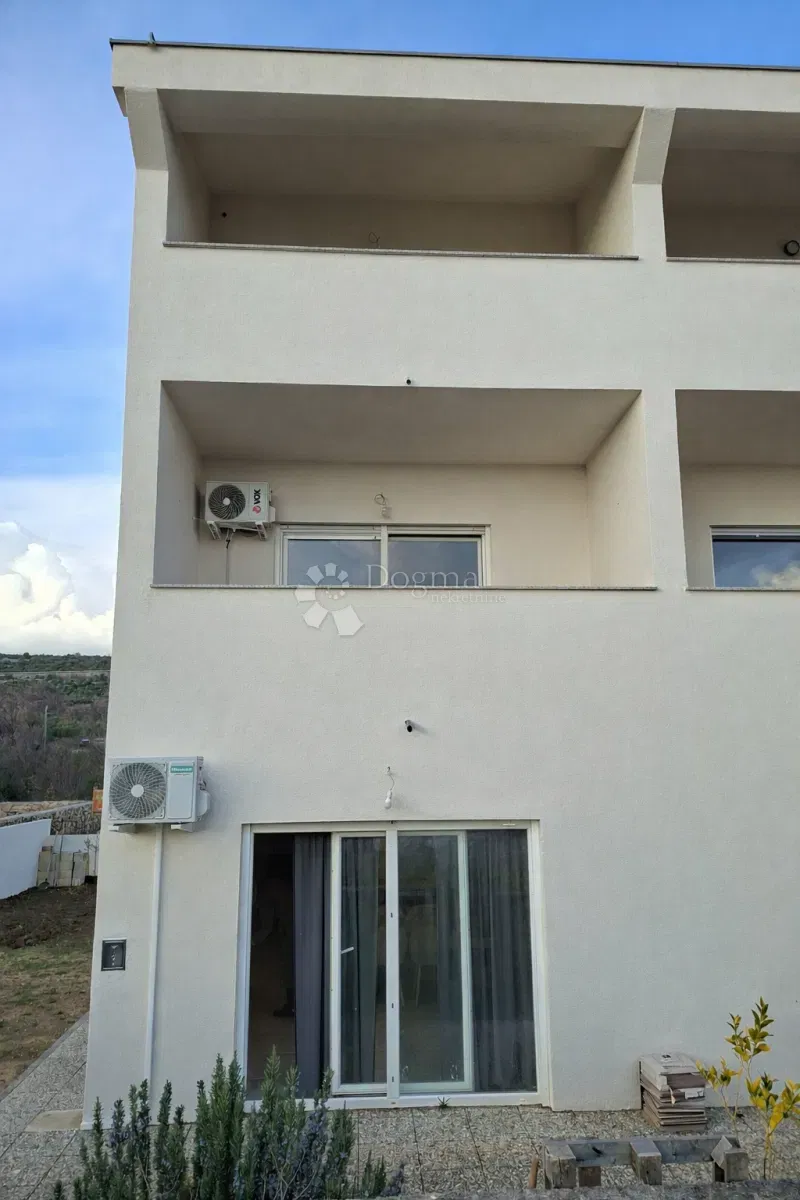 Allogio Maslenica, Jasenice, 94,72m2 – 2