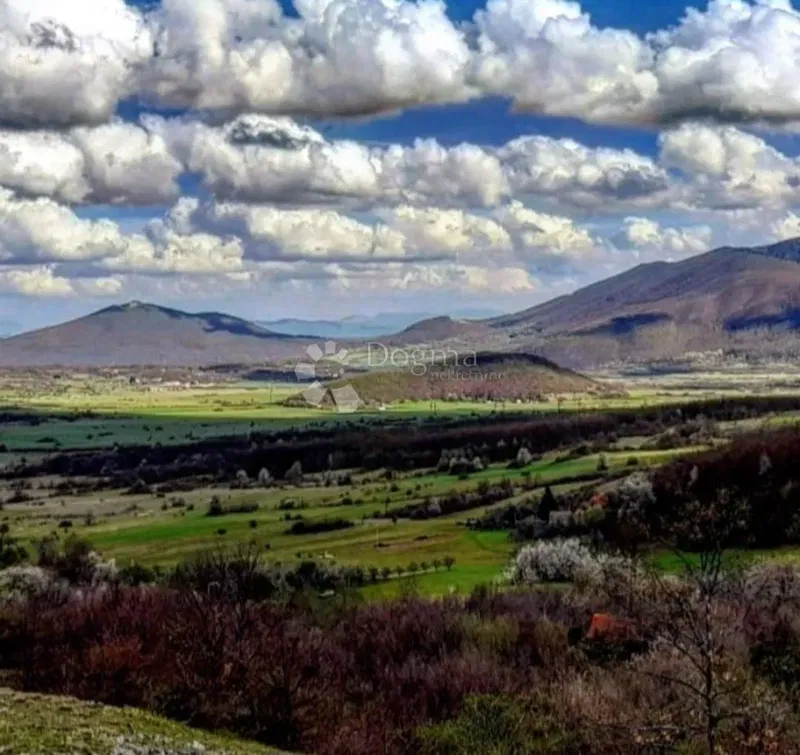 Terreno agricolo Dnopolje, Donji Lapac, 7.157m2