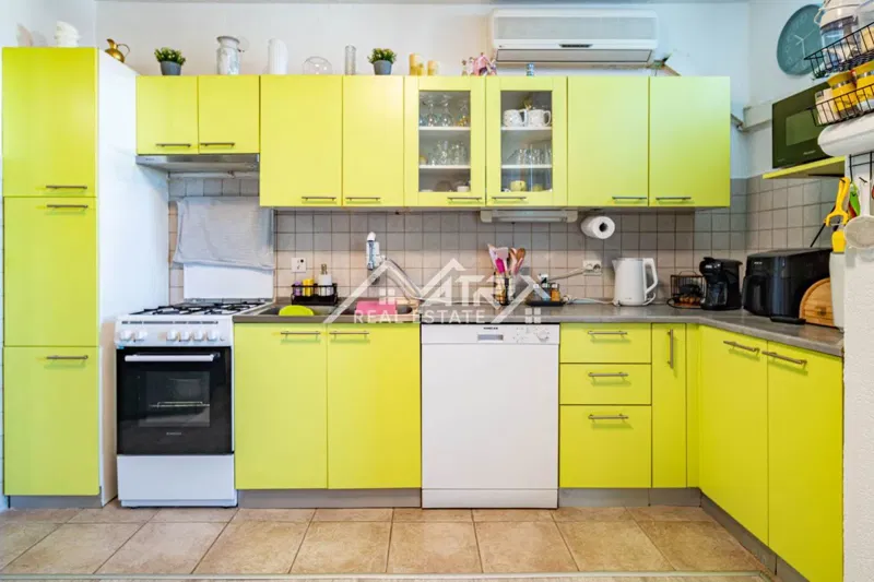 Vinkovci, stan 57 m², 2 spavaće sobe, 2 balkona