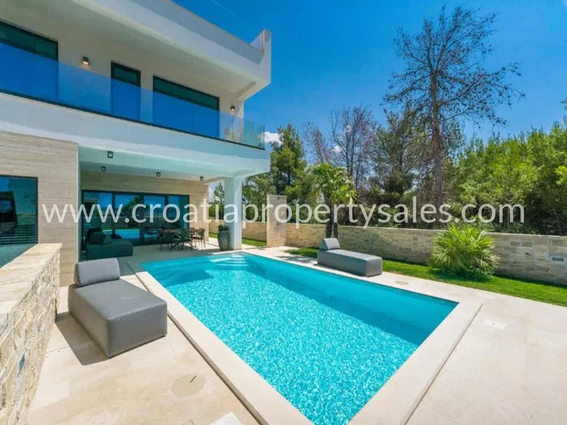 Zadar, villa for sale, 2.950.000 € – 2