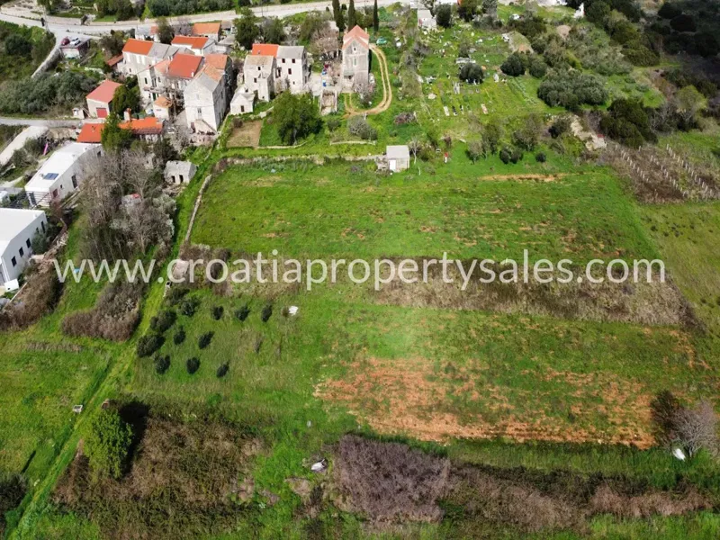Vis, građevinsko zemljište, prodaja, 150.000 €