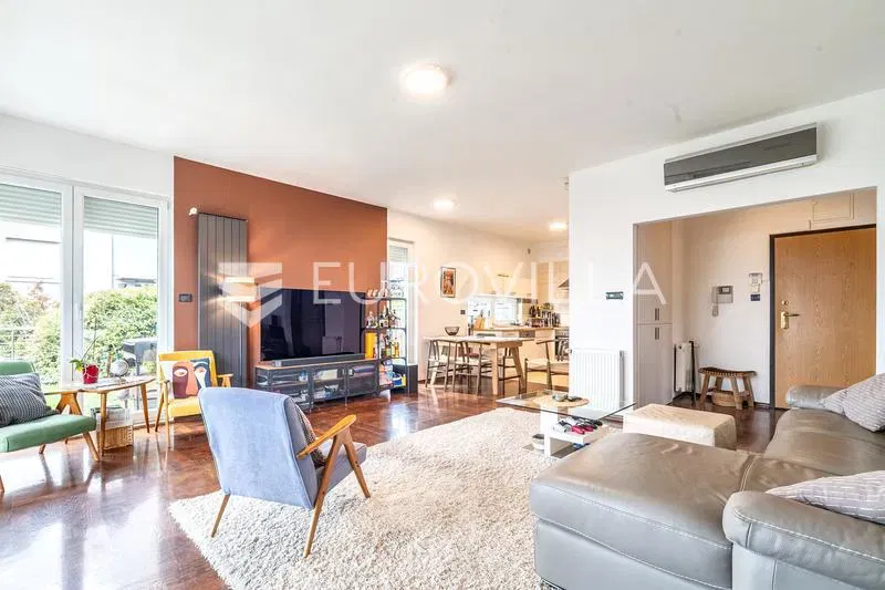 Zagreb, Bukovac, two-bedroom apartment, garden, terrace plus two parking spaces 119 m² – 3