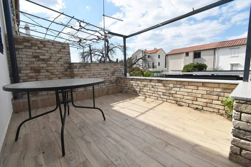Prekrasna, renovirana kuća s okućnicom na 150m od mora! Punat – 2