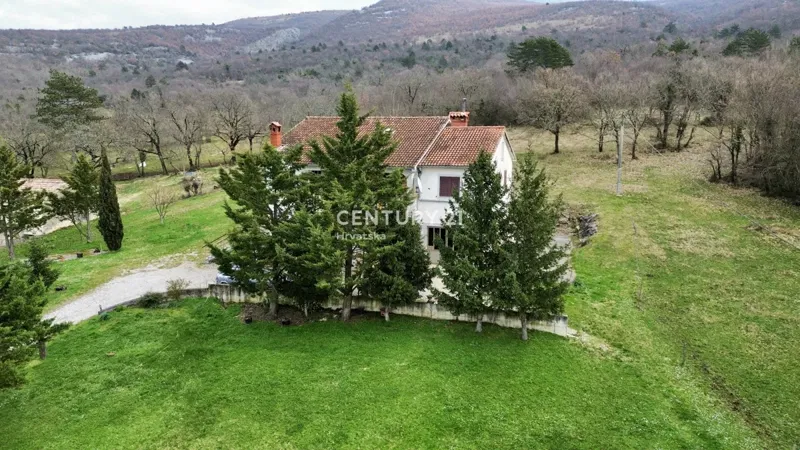 LABIN, KRŠAN, CASA CON DUE APPARTAMENTI E AMPIO GIARDINO IN POSIZIONE TRANQUILLA – 3