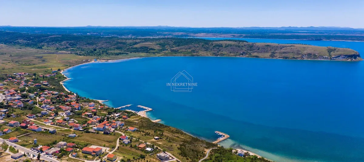 RTINA - Građevinski teren, pogled na more, mirna lokacija!