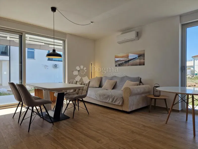 Spacious apartment with garden 700 m from the sea - Ližnjan, Istra – 3