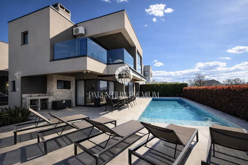 enzo – Villa di lusso con vista mare, piscina, wellness e jacuzzi sul tetto – 2