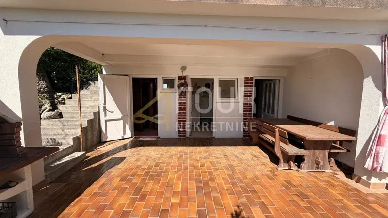Dom Barbat na Rabu, Rab, 239.000m2 – 2