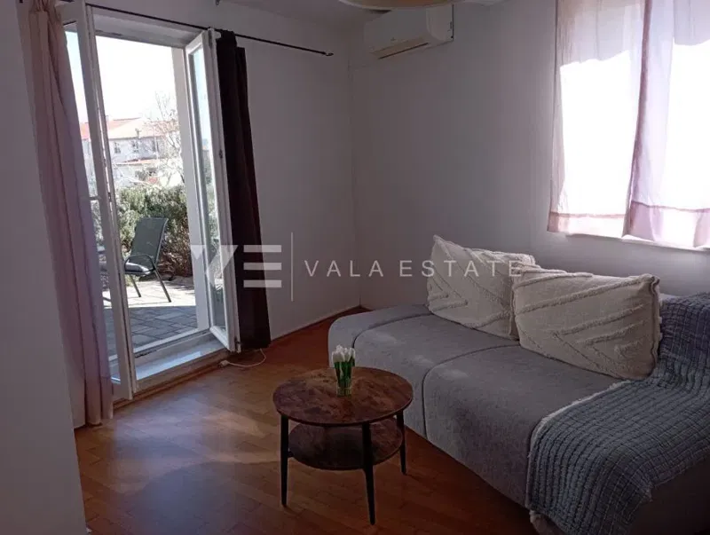 APPARTAMENTO AL PIANO TERRA CON VISTA GIARDINO E MARE – 2