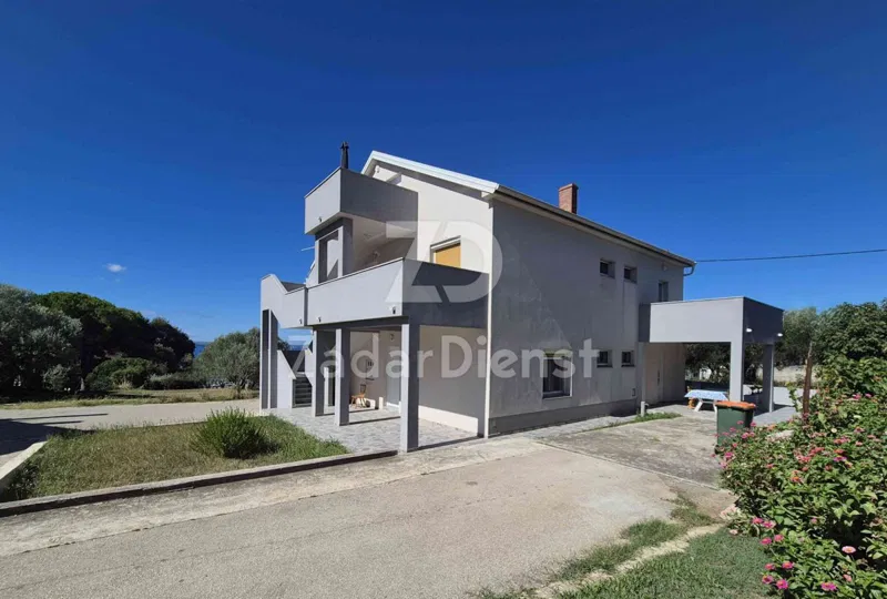 Kuća sa 3 stambene jedinice i pogledom na more u Kožinu – 3