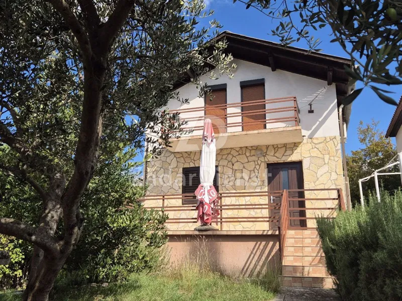 Predivna kuća sa pogledom na more u Maslenici – 2