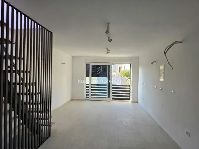 Murter - modern apartment in a new building near the sea – 2