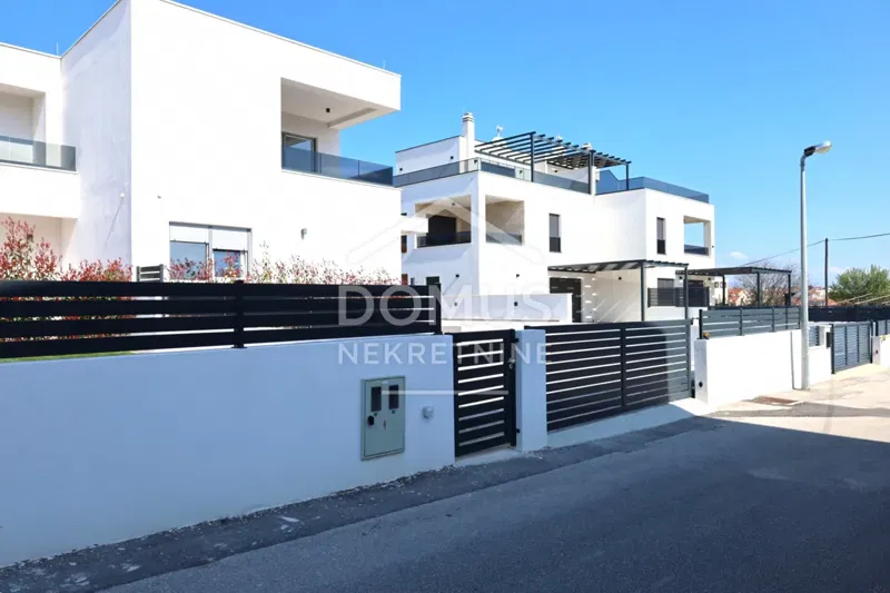 Vodice, modern family house with swimming pool, 166 m² – 3