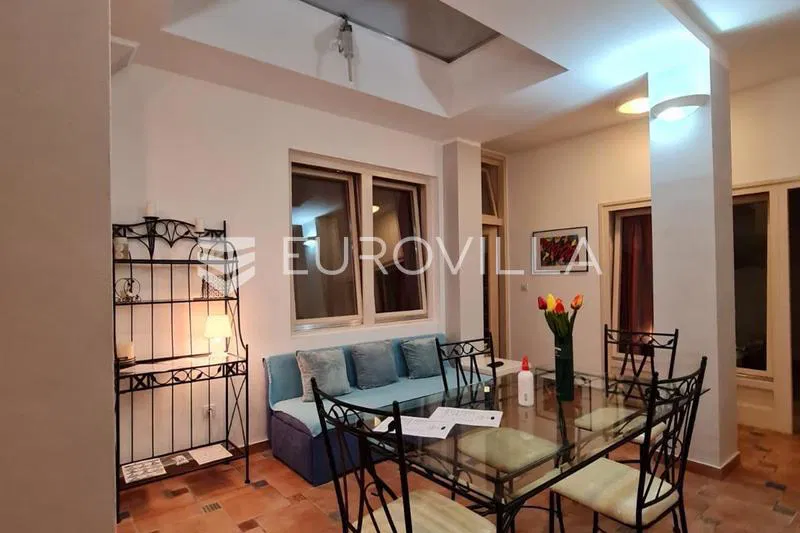 Karlovac, Centar, stan 62 m², renoviran na odličnoj lokaciji