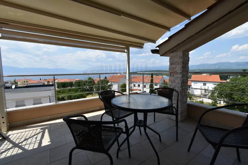 Wohnung mit schöner Aussicht! Njivice! – 2