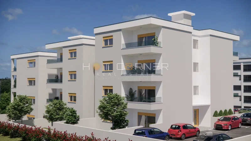 Pula – stan 59 m², terasa i parking, 3. kat – 3