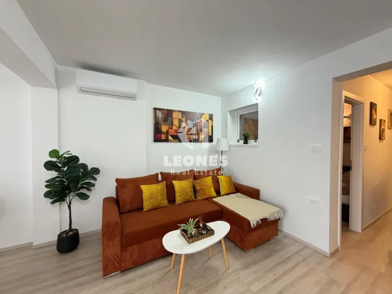 Appartamento ristrutturato con giardino vicino al mare a Novigrad – 3