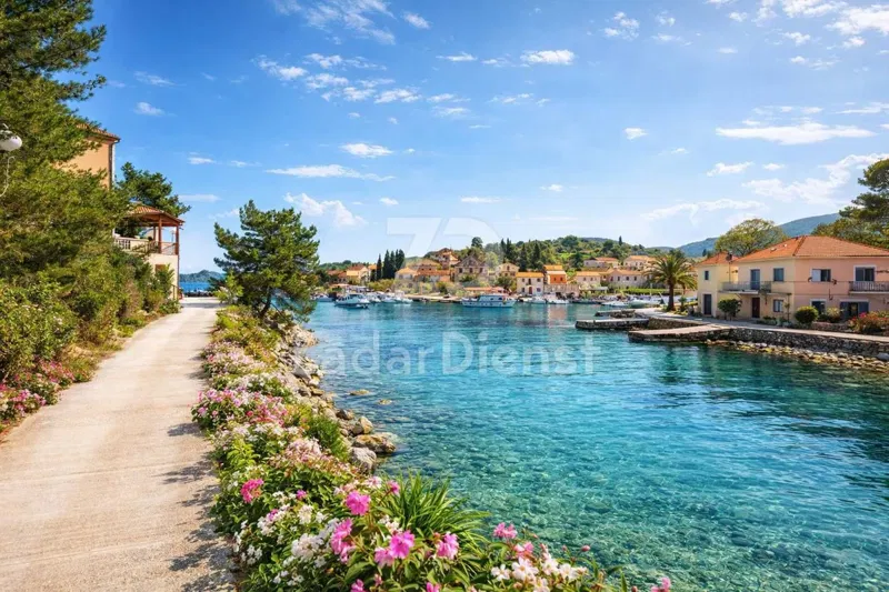 Zemljište na atraktivnoj lokaciji, prvi red uz more - Dugi otok