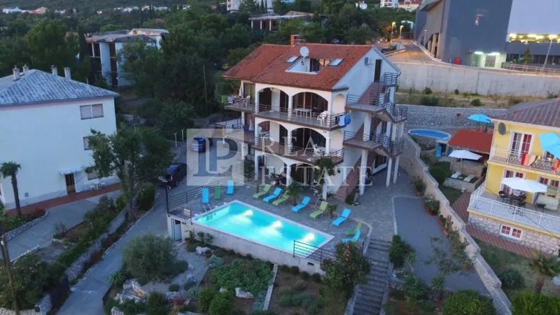 CRIKVENICA - prekrasna kuća od 602 m2 s bazenom u blizini mora – 3