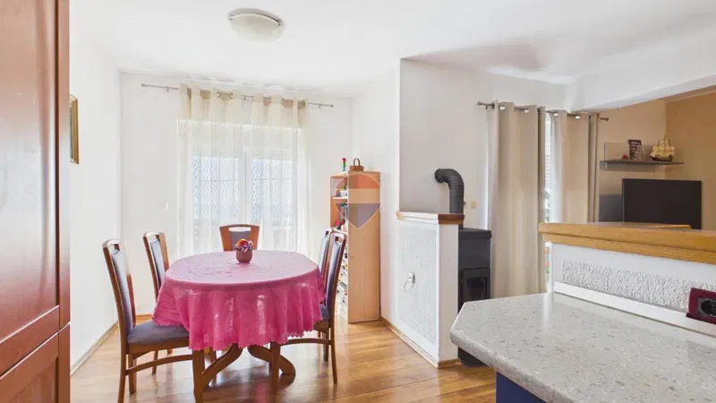 Condo/Apartment Kastav, 90m2 – 2