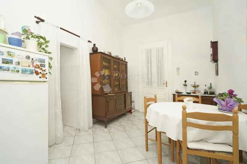 Lakás Centar, Pula, 85,90m2 – 2